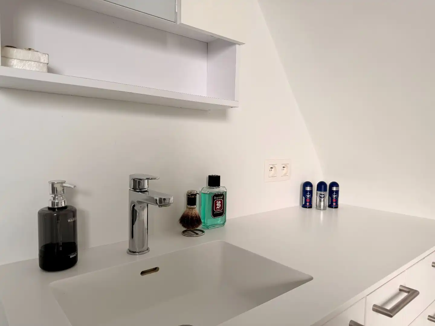 Instapklare halfopen bebouwing met ruime garage te koop in Harelbeke (Arendswijk) foto 17