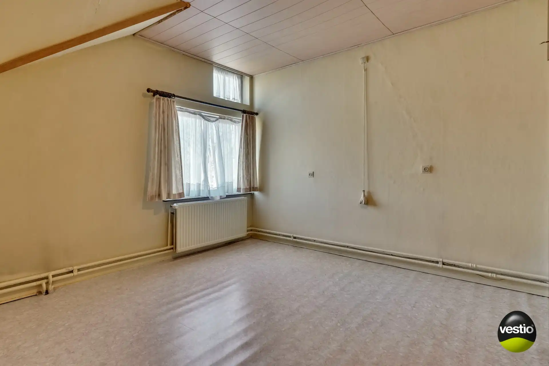 RUSTIG GELEGEN WONING MET 4 SLAAPKAMERS foto 27