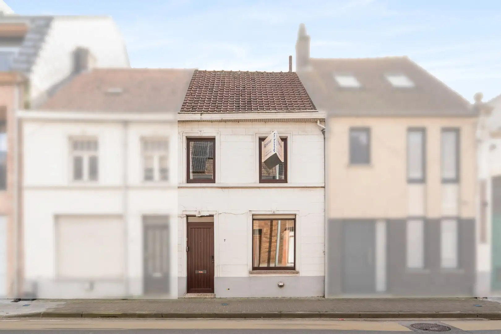 Hoofdfoto van de publicatie: Te renoveren woning met karakter en uitbreidingsmogelijkheden te koop in Gistel