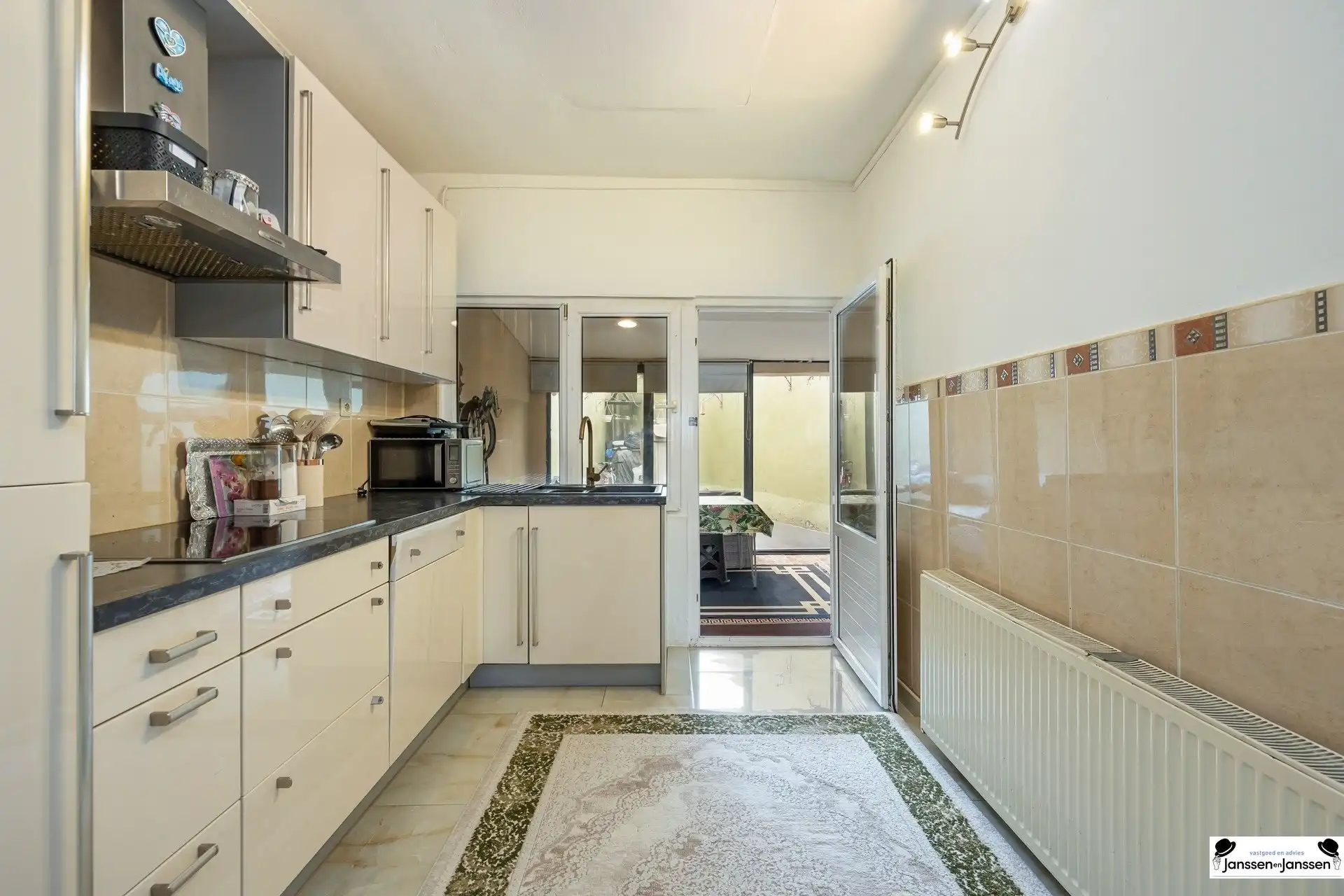 Instapklare woning met 3 à 4 slaapkamers in Antwerpen/Borgerhout foto 9