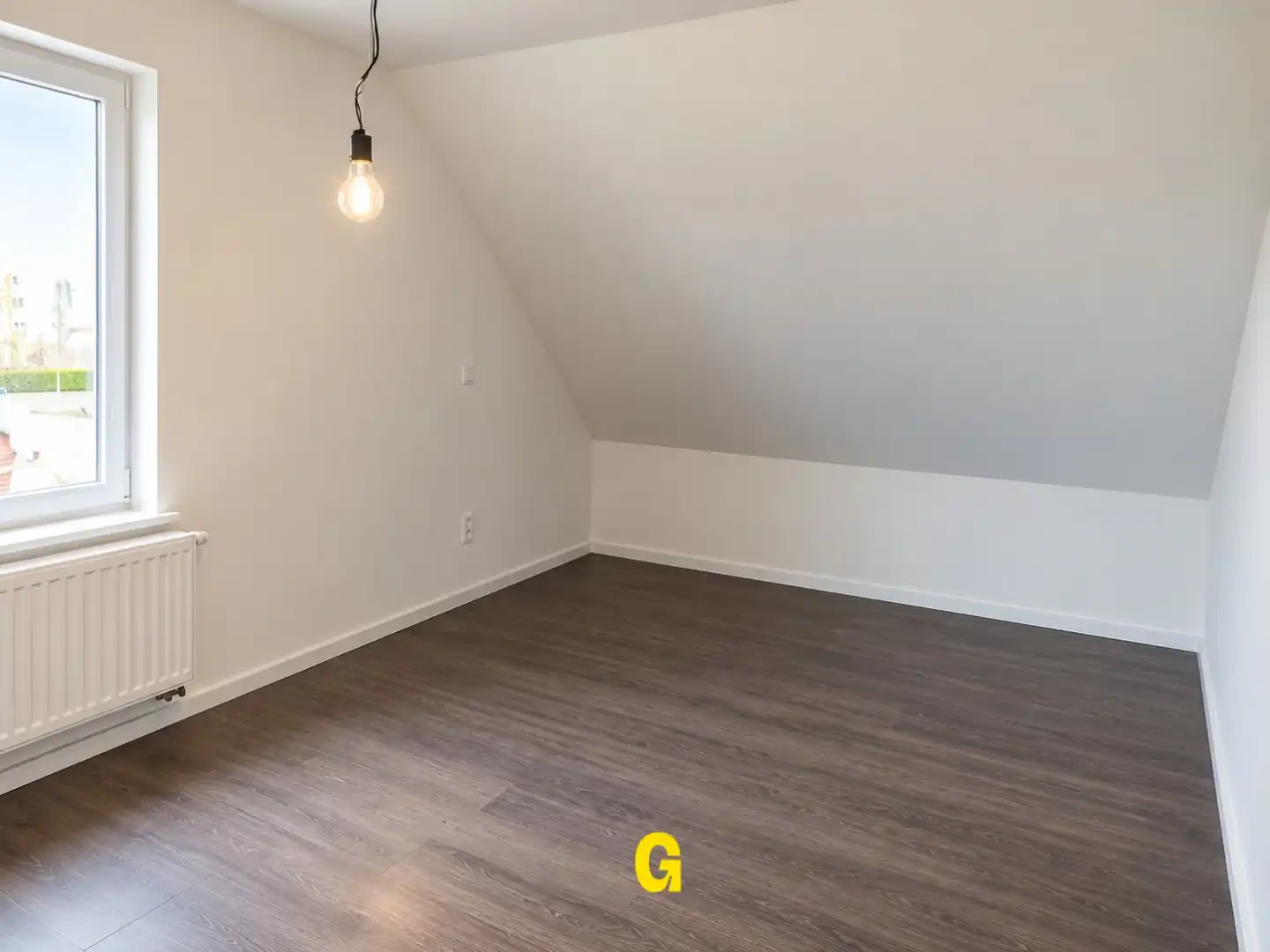 Aantrekkelijk gerenoveerde woning in OB met drie slaapkamers, terras, garage en tuin  foto 12