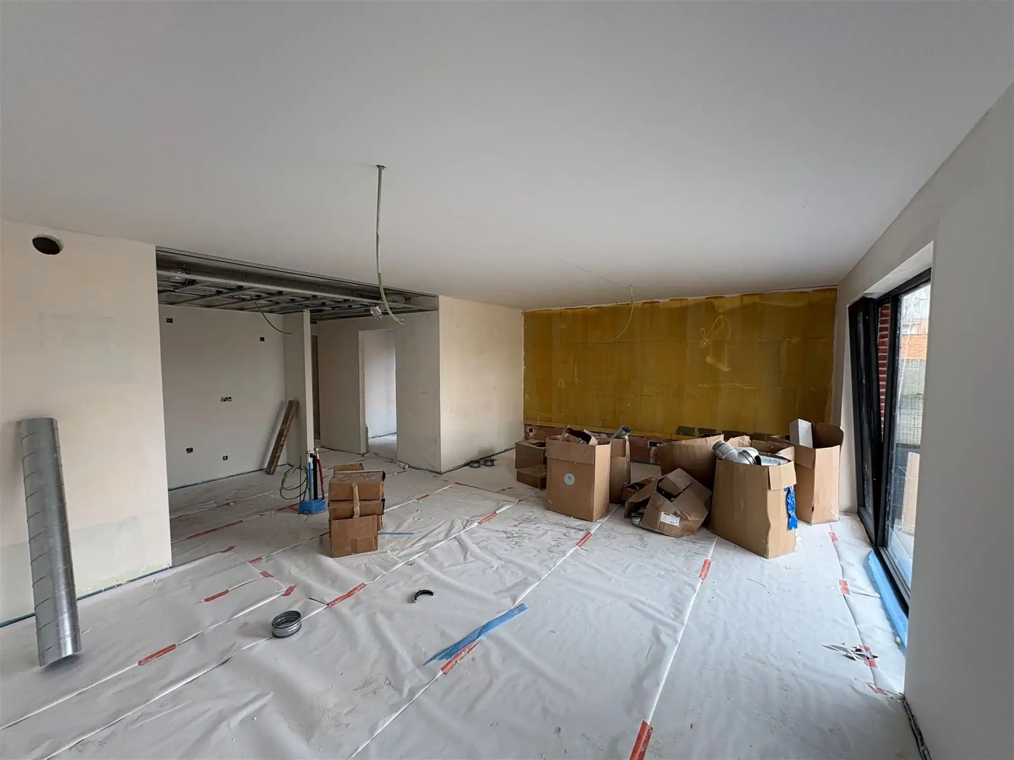 Gelijkvloersappartement met 2 slaapkamers en tuin. foto 6