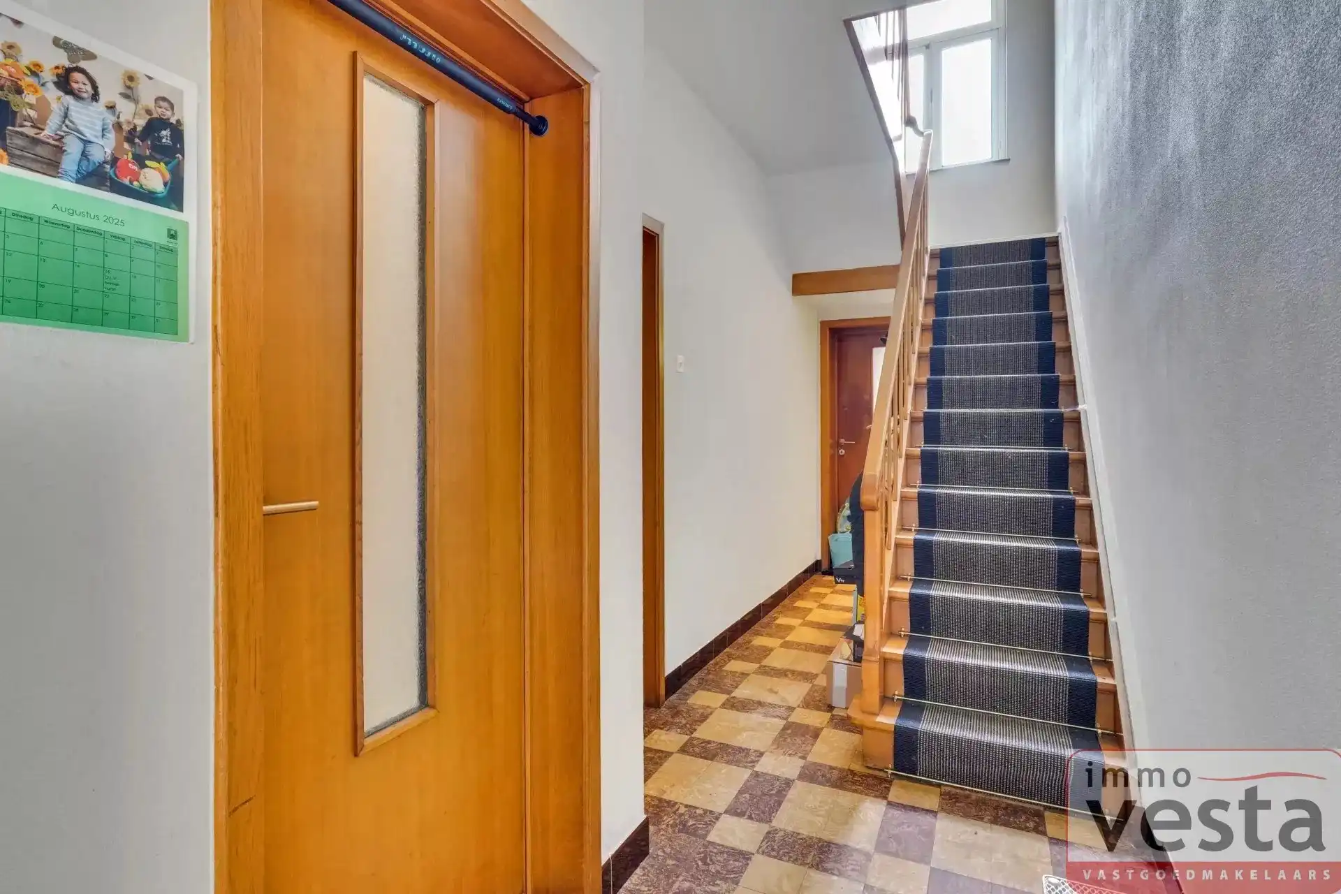 Degelijke eengezinswoning nabij centrum foto 12