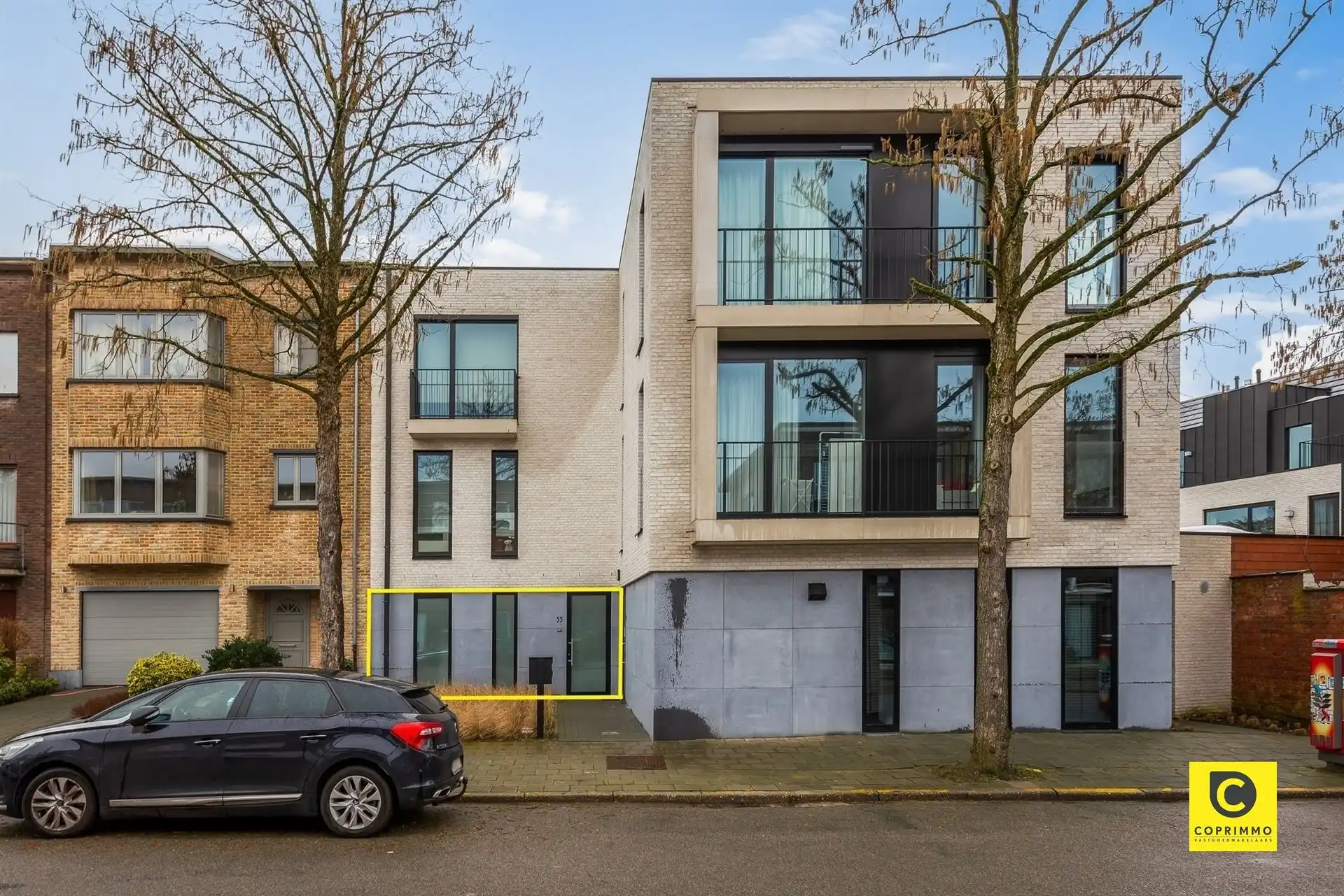 Luxueus 1 slpk app met terras en tuin + parking foto 18
