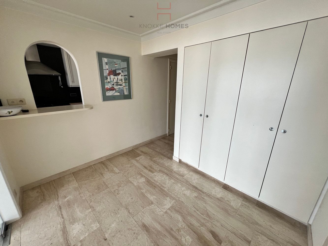 Bijzonder ruim instapklaar appartement op de zeedijk aan het Albertstrand foto 9