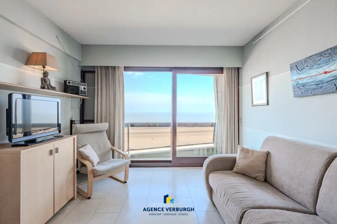 Verzorgd appartement met prachtig uitzicht foto 2