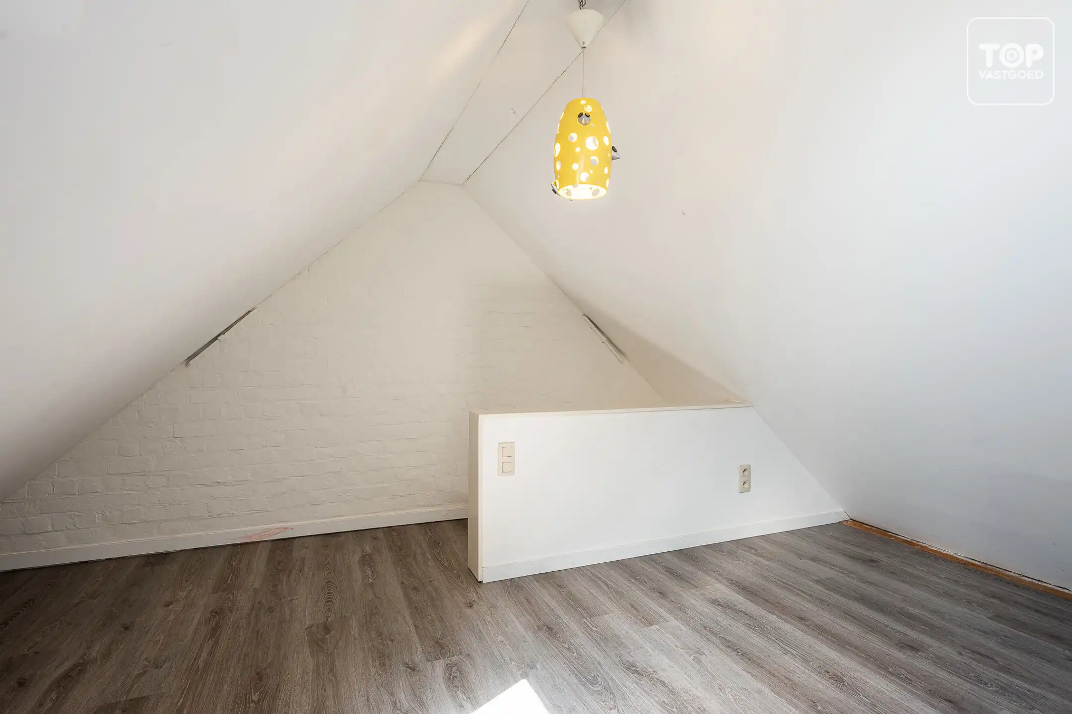 Instapklare woning met 3 slaapkamers en open zicht op de velden foto 20