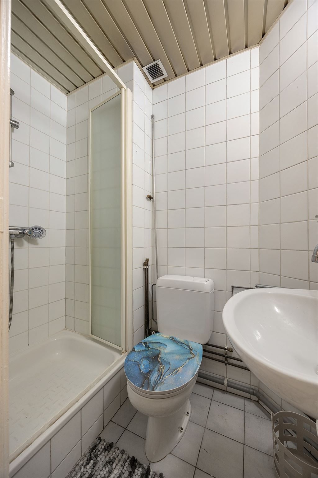 Ruime woning met 4 slaapkamers en stadskoer foto 23