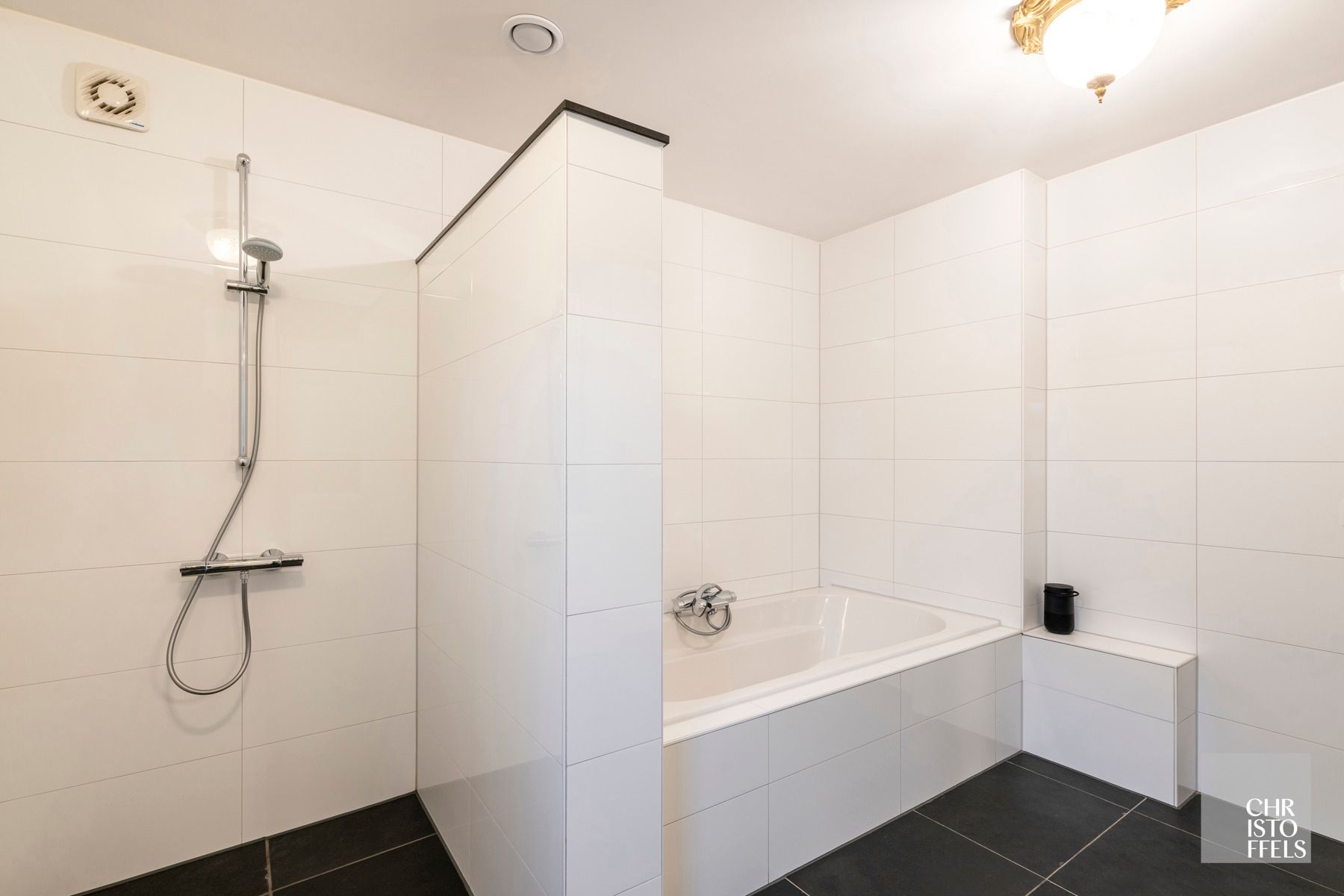Energiezuinige, instapklare pastorijwoning met 4 slaapkamers in rustige buurt! foto 13