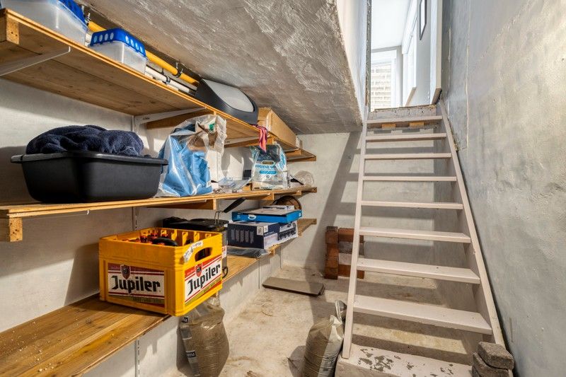 Gerenoveerde halfopen woning met 3 slaapkamers, zonnige tuin en inpandige garage in hartje Wakken! foto 27