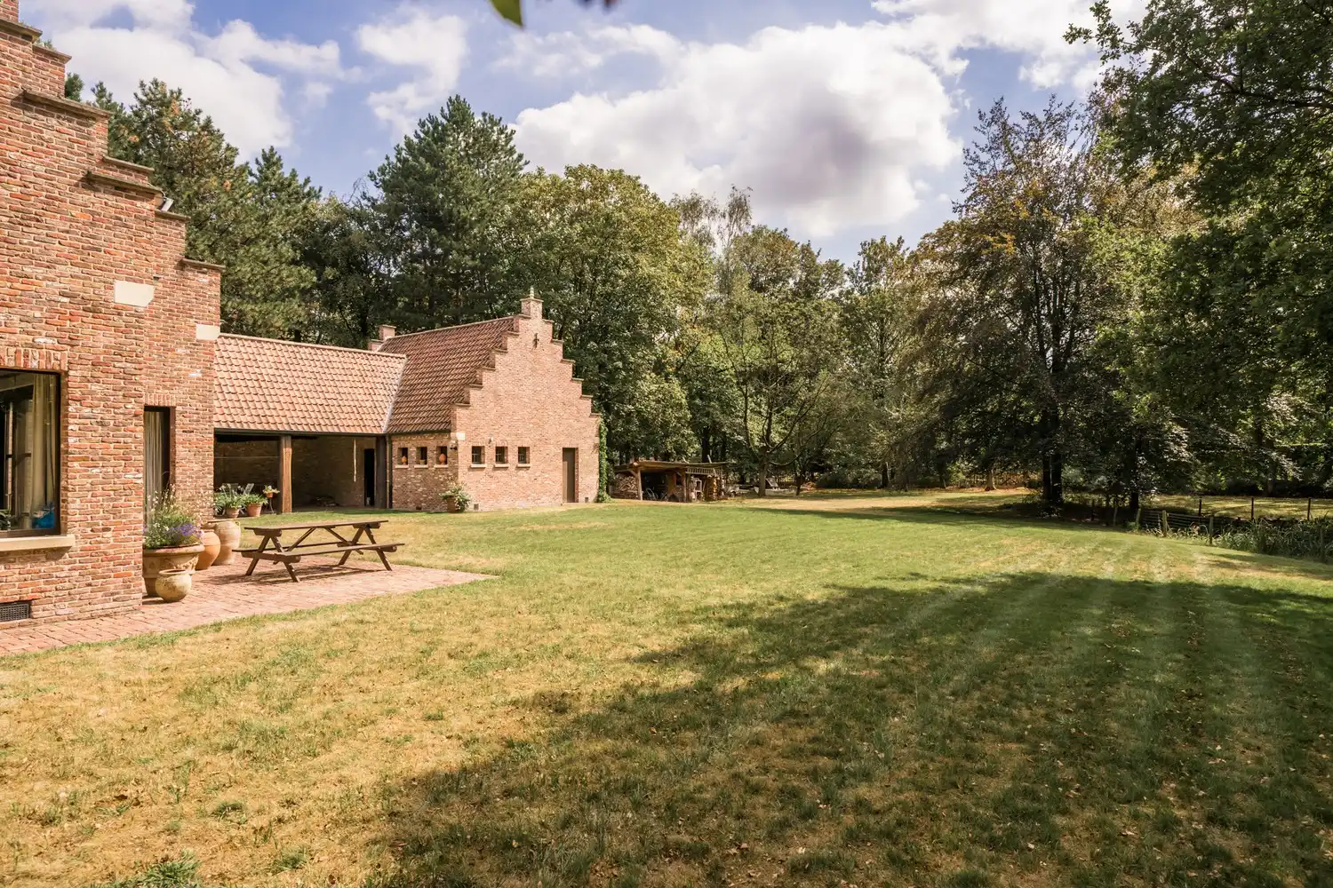 Prachtige villa te koop aan de Lembeekse Bossen foto 3