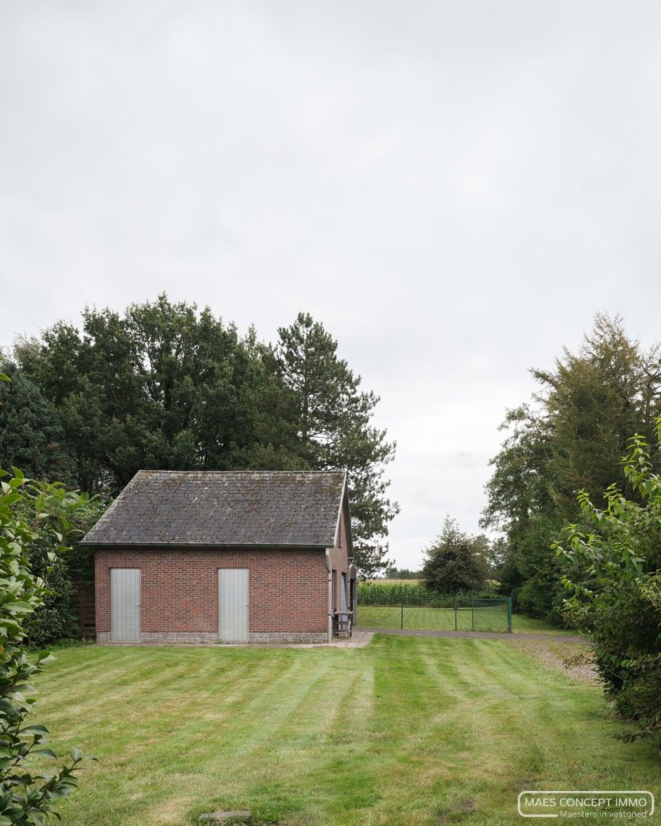 Bungalow op prachtig perceel van 2255 m² met adembenemend verzicht en bijgebouw. foto 11