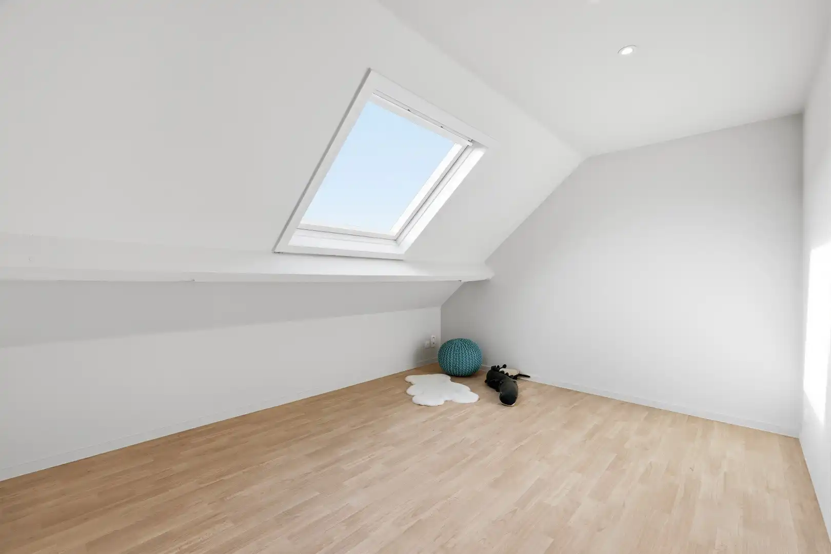 Luxueus gerenoveerde gezinswoning met uitweg, EPC B en 3 slaapkamers foto 14