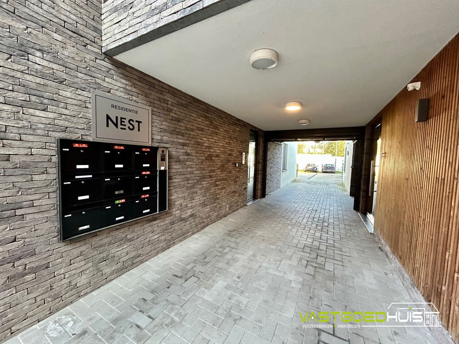 Hedendaags duplex appartement met terras foto 3