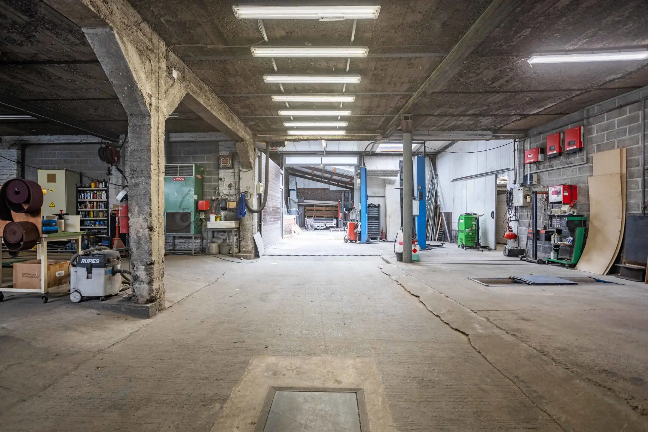 VEELZIJDIG RENOVATIE- EN ONTWIKKELINGSPROJECT foto 9