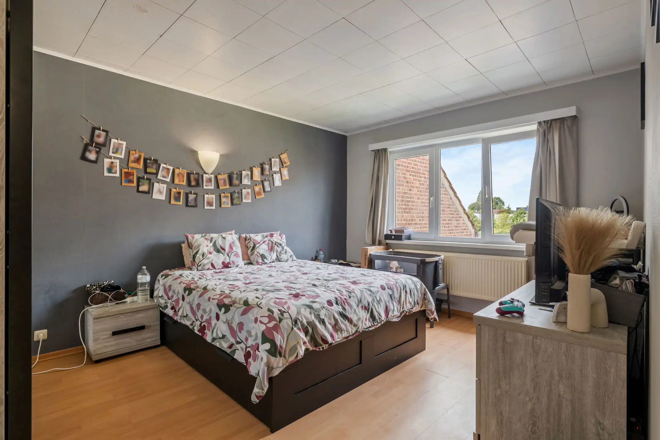 Bel-etage met 3 garages en tuin in het centrum van Bever foto 11