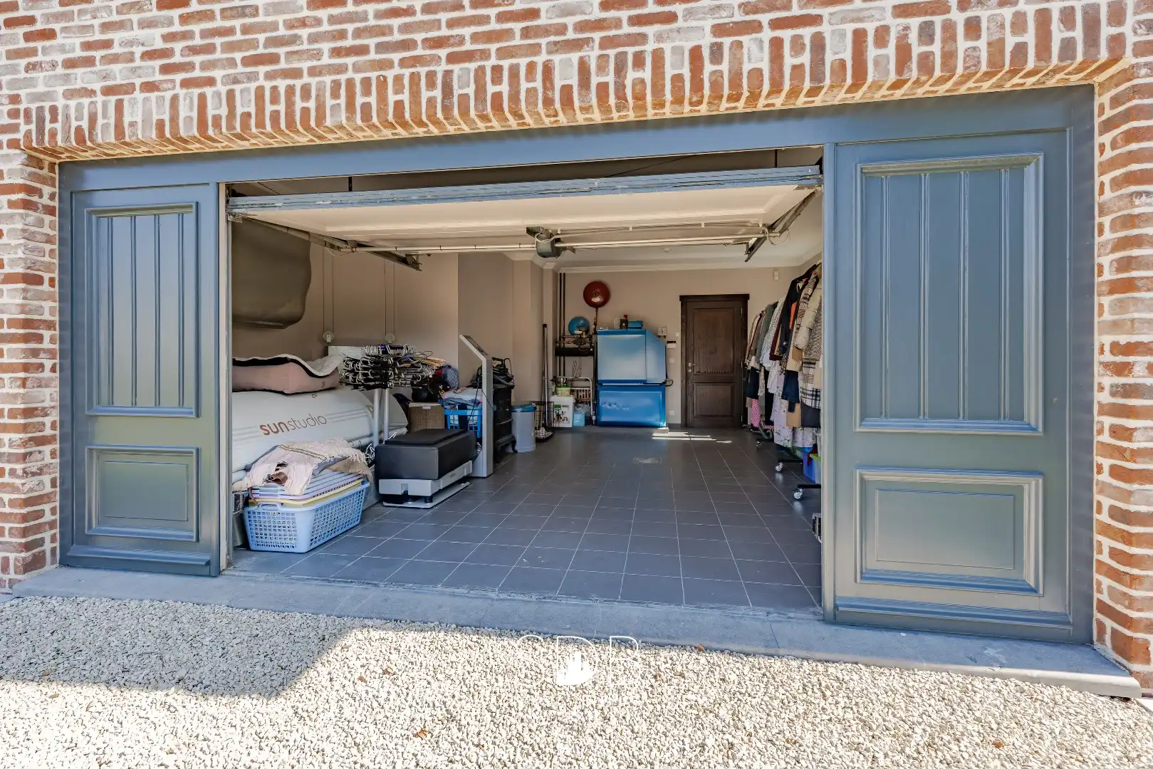Prachtige stijlvolle woning met bijgebouwen, buitenpiste en graslanden  foto 37