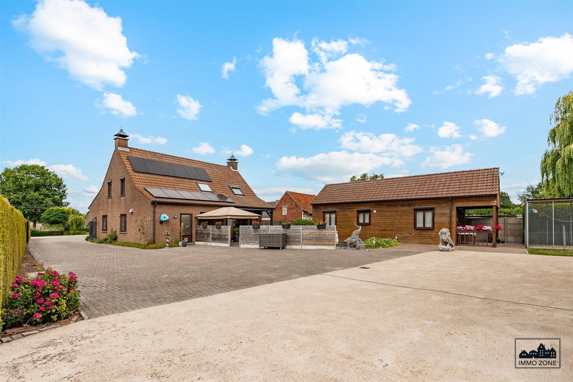 Huis, chalet en ruim magazijn van 375 m2 op toplocatie  foto 3