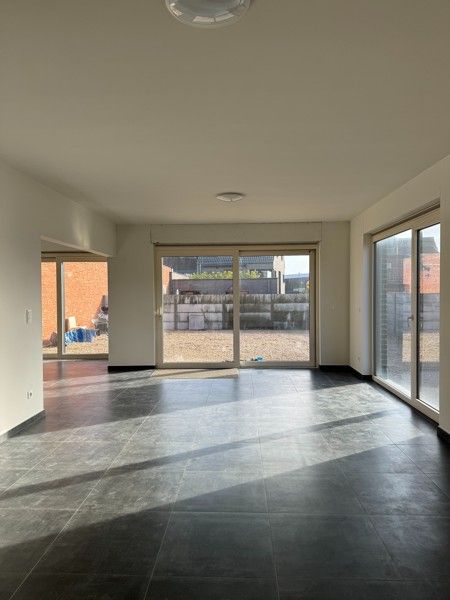 Nieuwbouw appartement van 120 m² op het gelijkvloers met 2 slaapkamers. foto 4