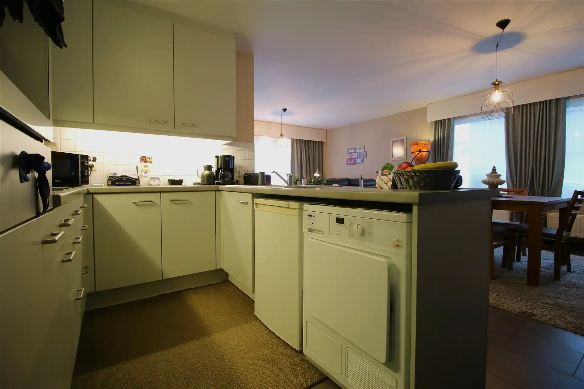 Opbrengsteigendom met 2 ruime appartementen foto 7