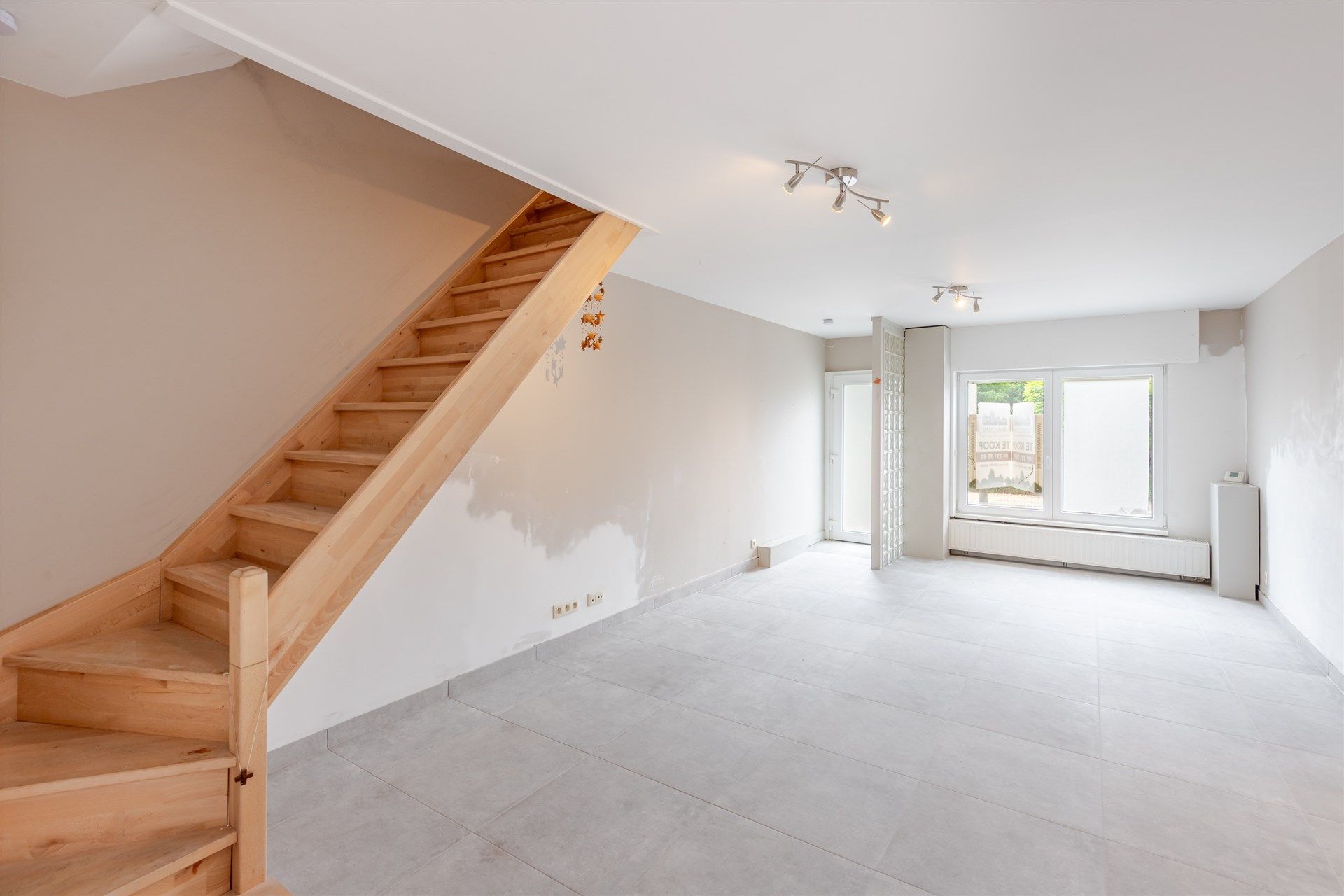 Leuke instapklare rijwoning op een rustige ligging in Wetteren foto 4