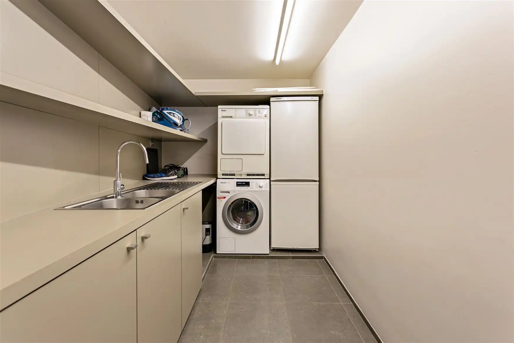 Zeer ruim bemeubeld duplexappartement foto 12