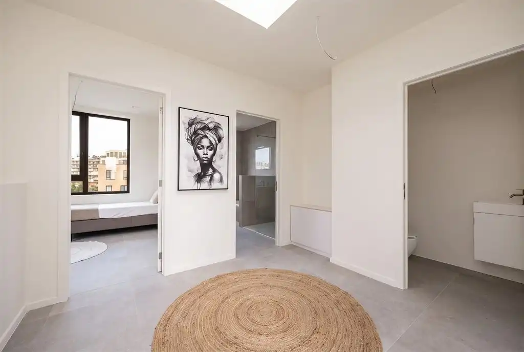 Nieuwbouwwoning onder registratie op toplocatie foto 17