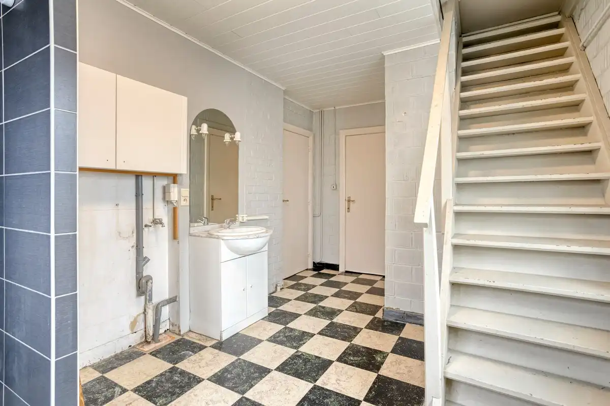 Op te frissen gelijkvloerse woning met 1 slaapkamer en garage! foto 10