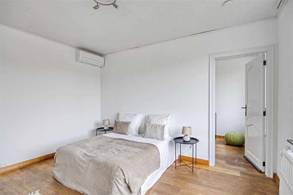 Gerenoveerd dakappartement foto 11