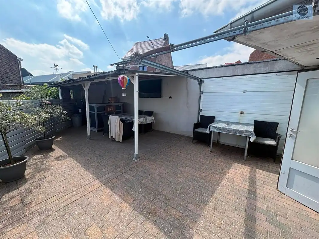ZEER GOED GELEGEN WONING NABIJ CENTRUM foto 14