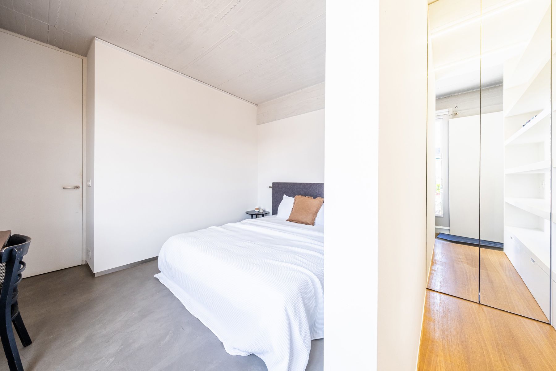 Loft met 2 slaapkamers en mega terras in Zurenborg foto 10