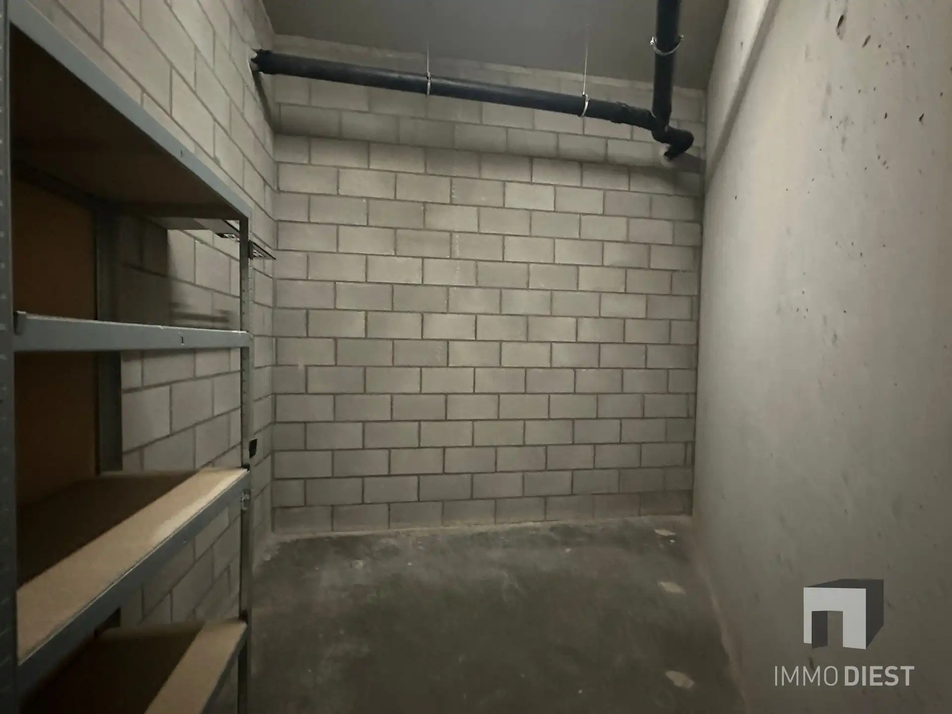Appartement met 1 slaapkamer, parking en kelder foto 32