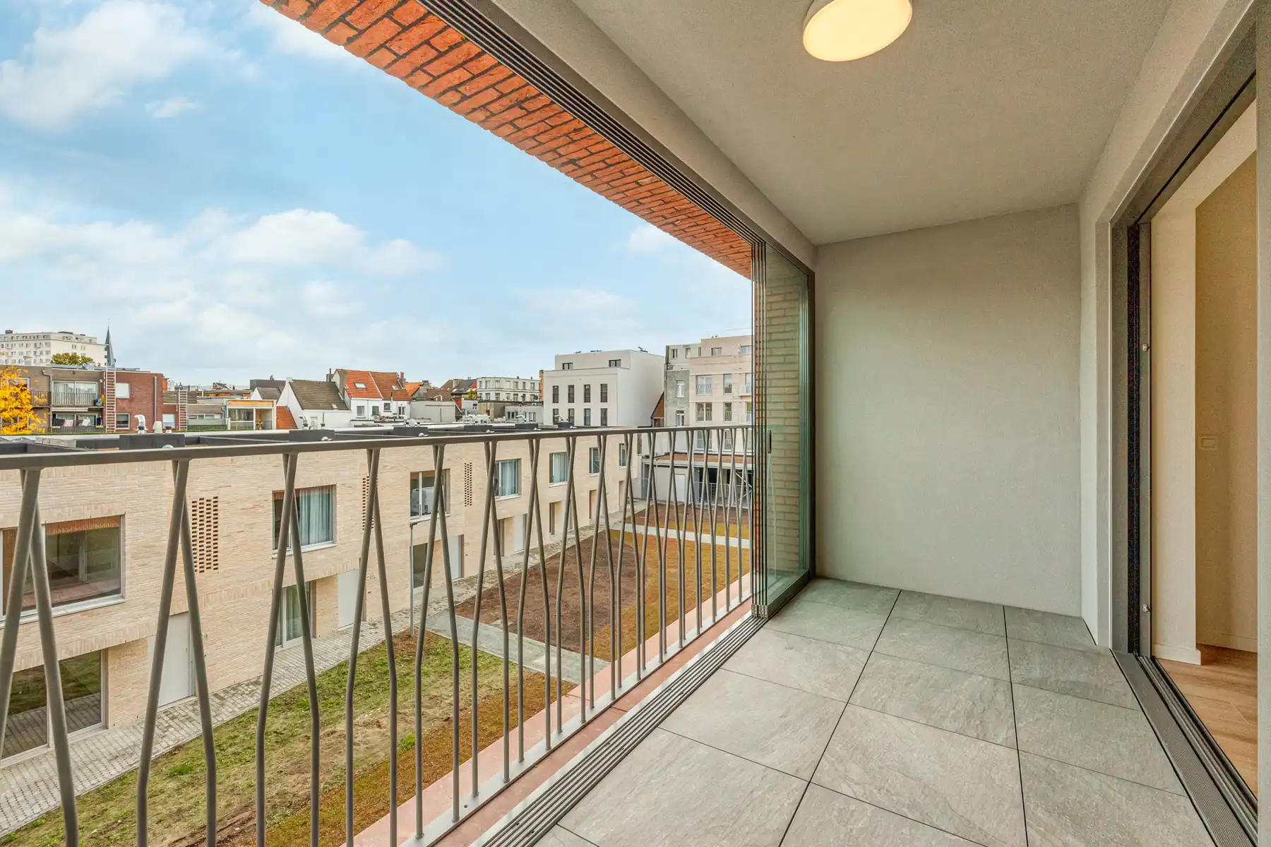 Nieuw appartement met 2 slaapkamers, terras en staanplaats! foto 12