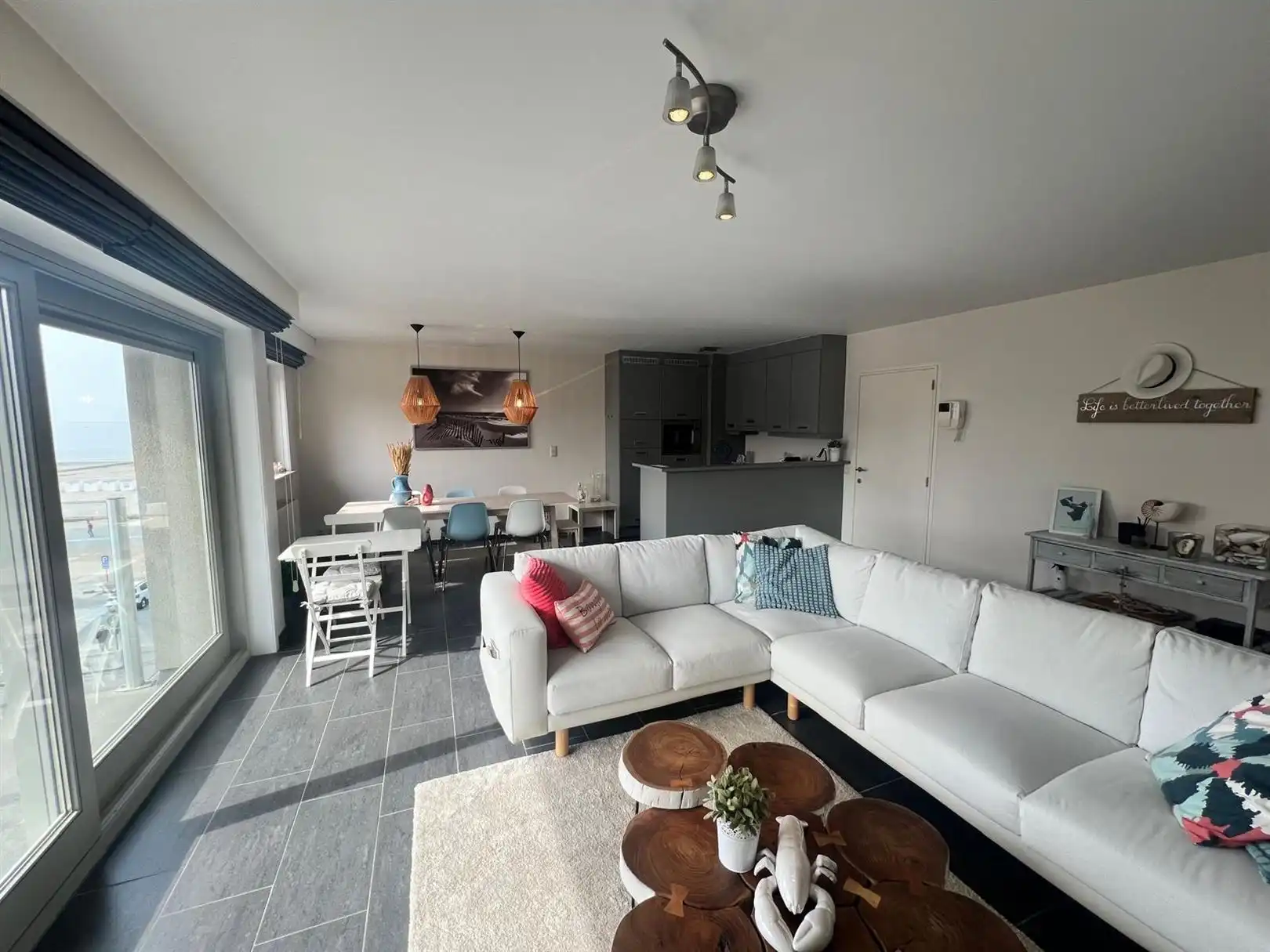 Ruim appartement op exclusieve ligging foto 2