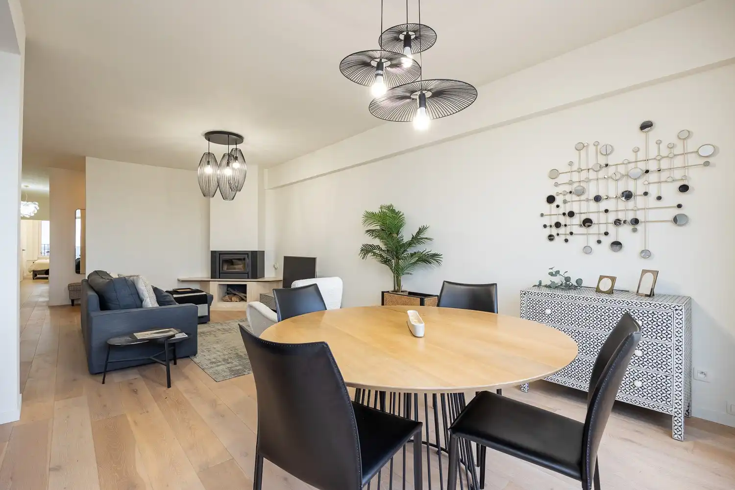 Stijlvol 2-slp app met terras en panoramisch uitzicht over Antwerpen foto 5