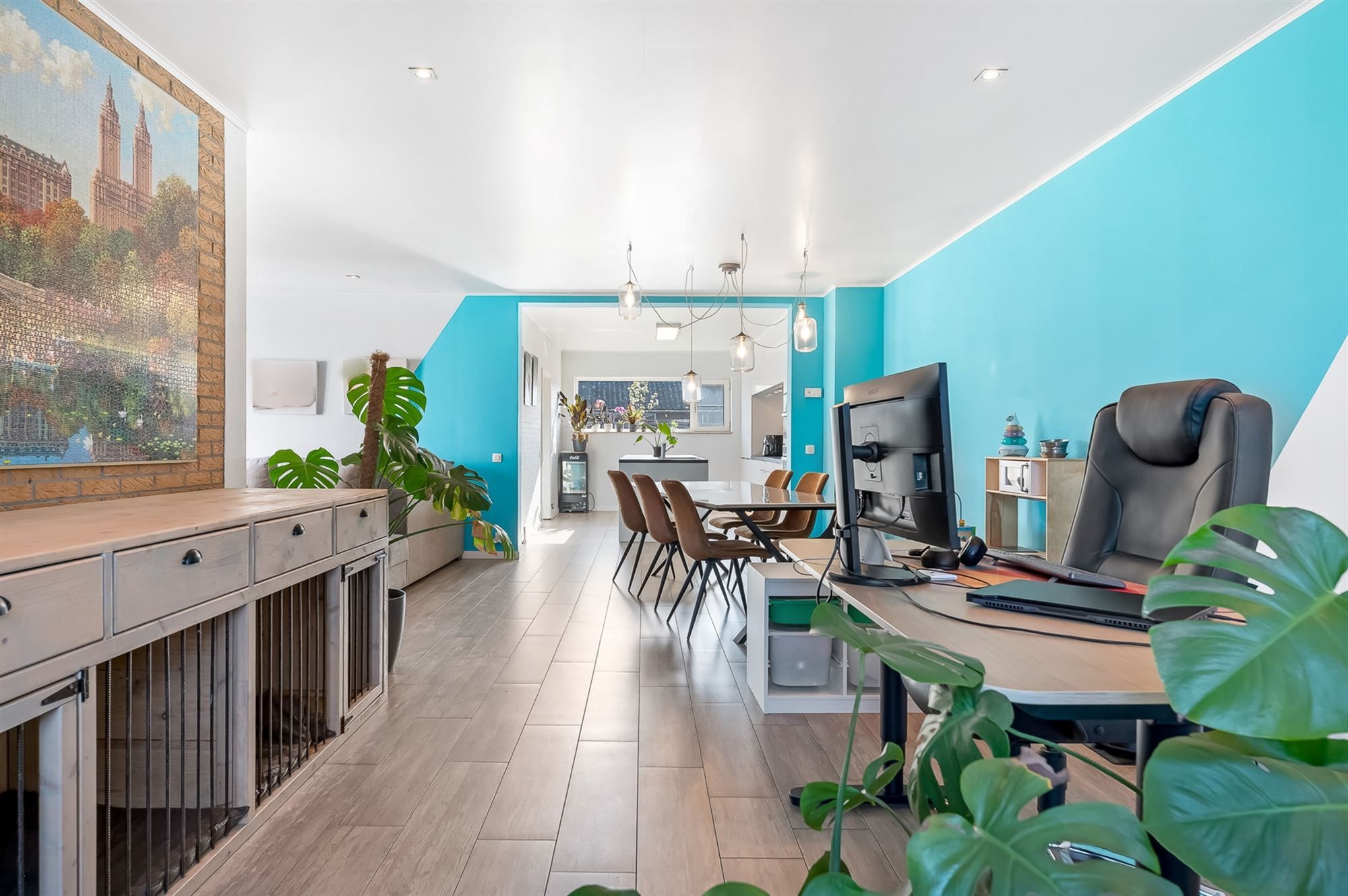 GERENOVEERDE WONING IN DOODLOPENDE STRAAT foto 2