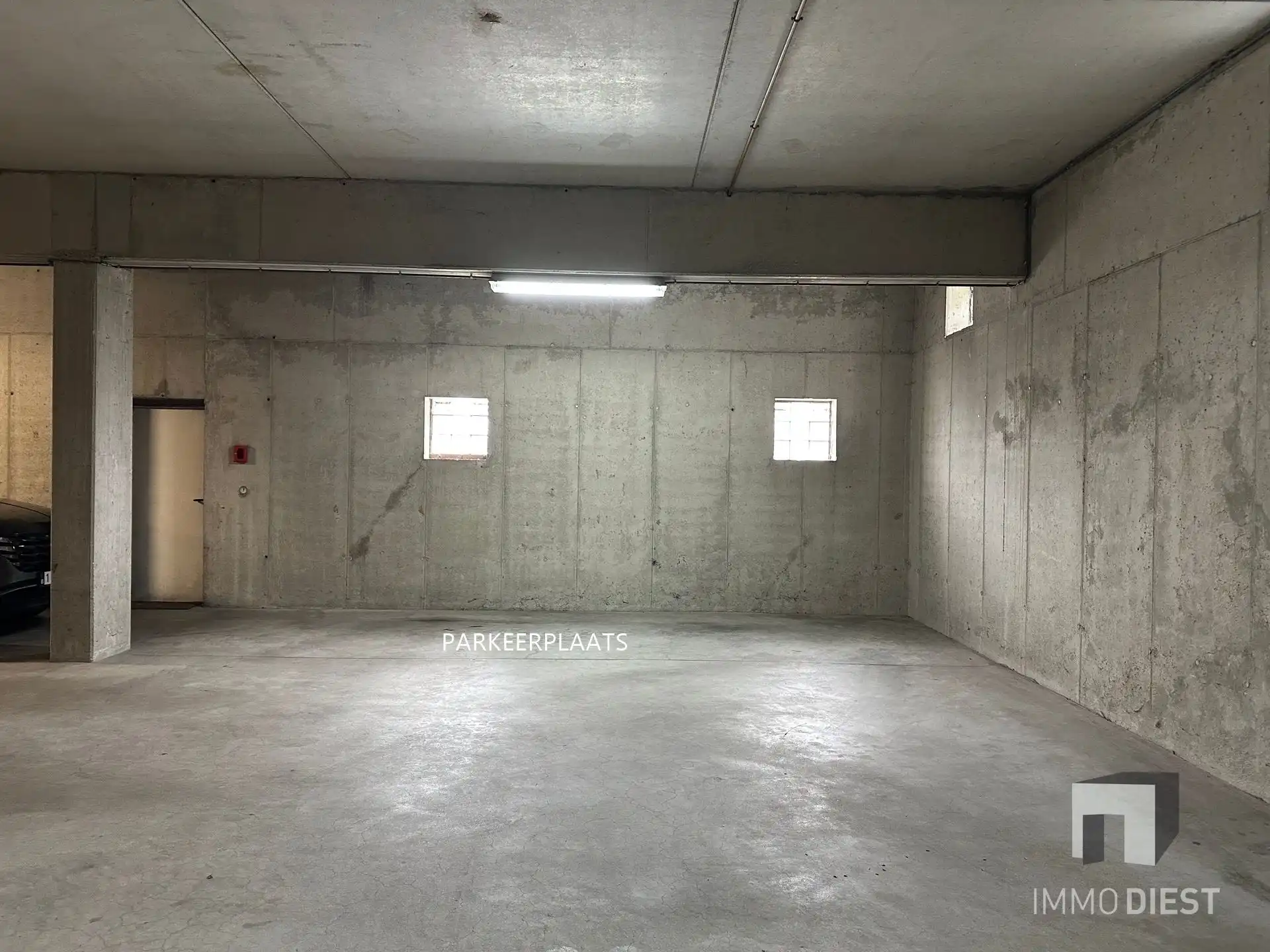 Groot kantoor (187m²) met parking en kelder foto 19