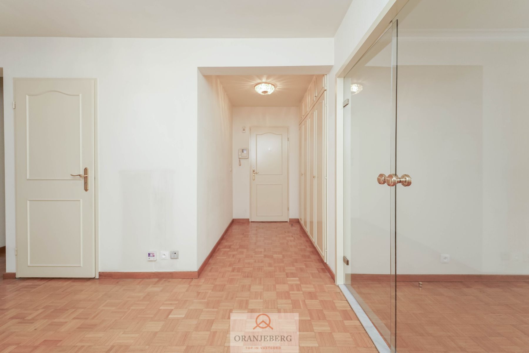 Ruim 2-slaapkamer appartement  (122 m²) vlakbij het Zuidpark! foto 9
