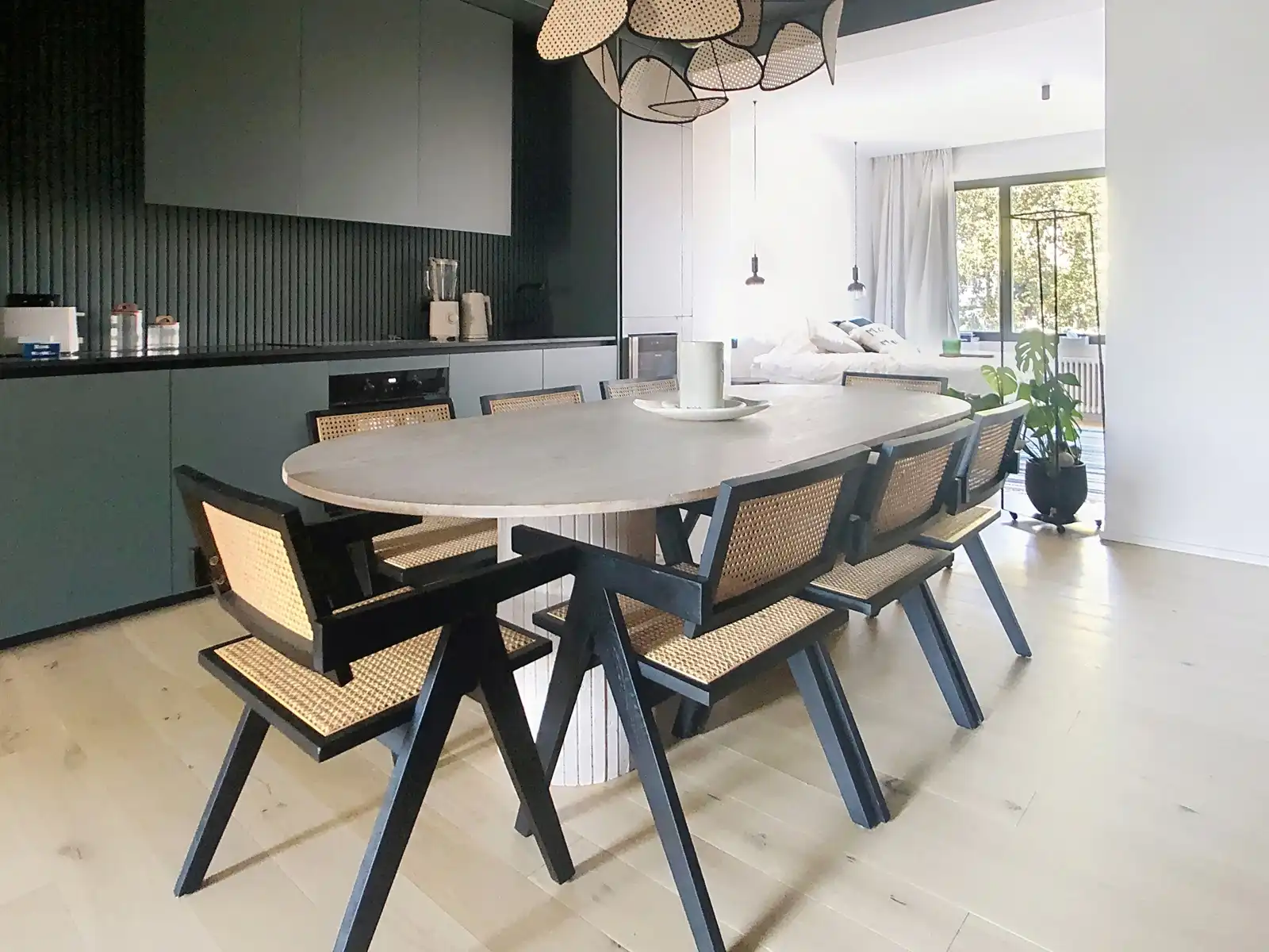 Meiser/Plasky: gemeubeld gelijkvloers - tuin - staanplaatsen foto 6