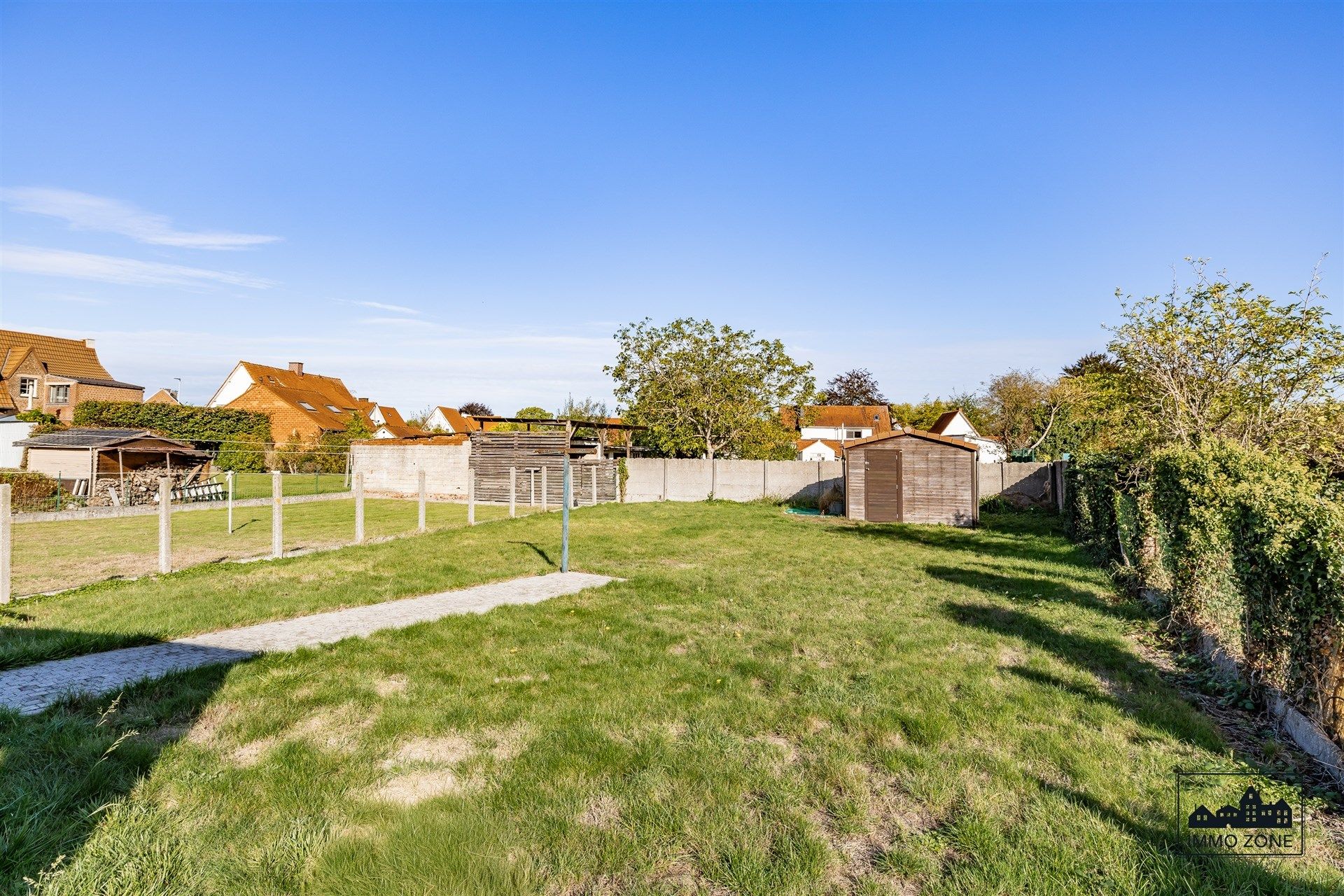 Lichtrijke halfopen woning te Nieuwerkerken! foto 16
