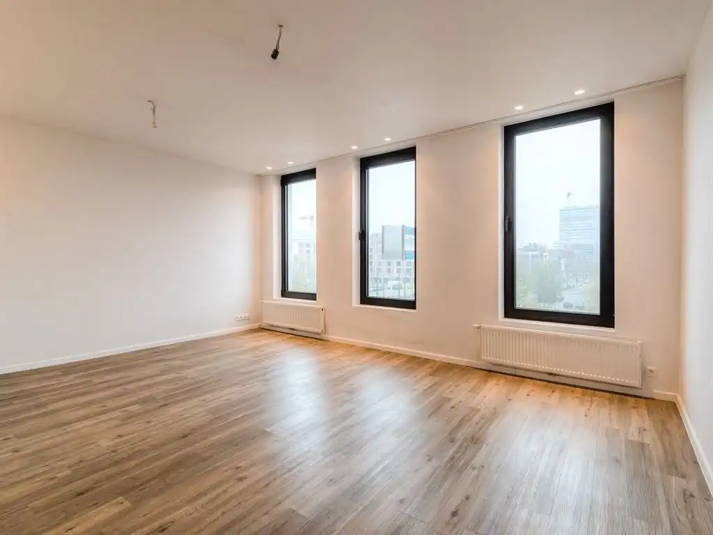 Appartement met terras en zicht op het water foto 4