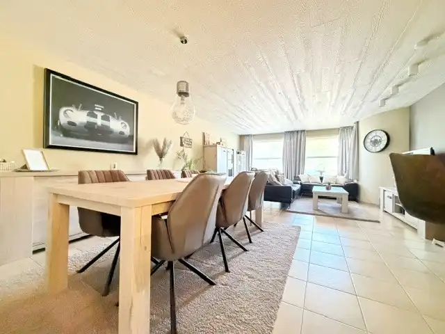 Gelijkvloers appartement met tuin en uitweg foto 2