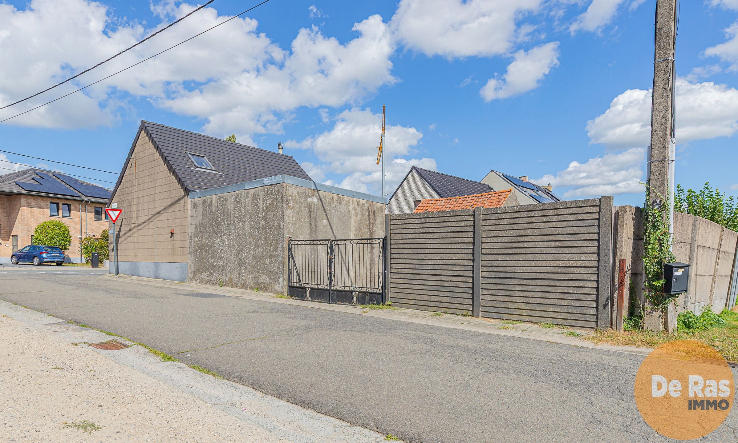 LEDE - Verzorgde, te renoveren woning op een goeie ligging foto 16