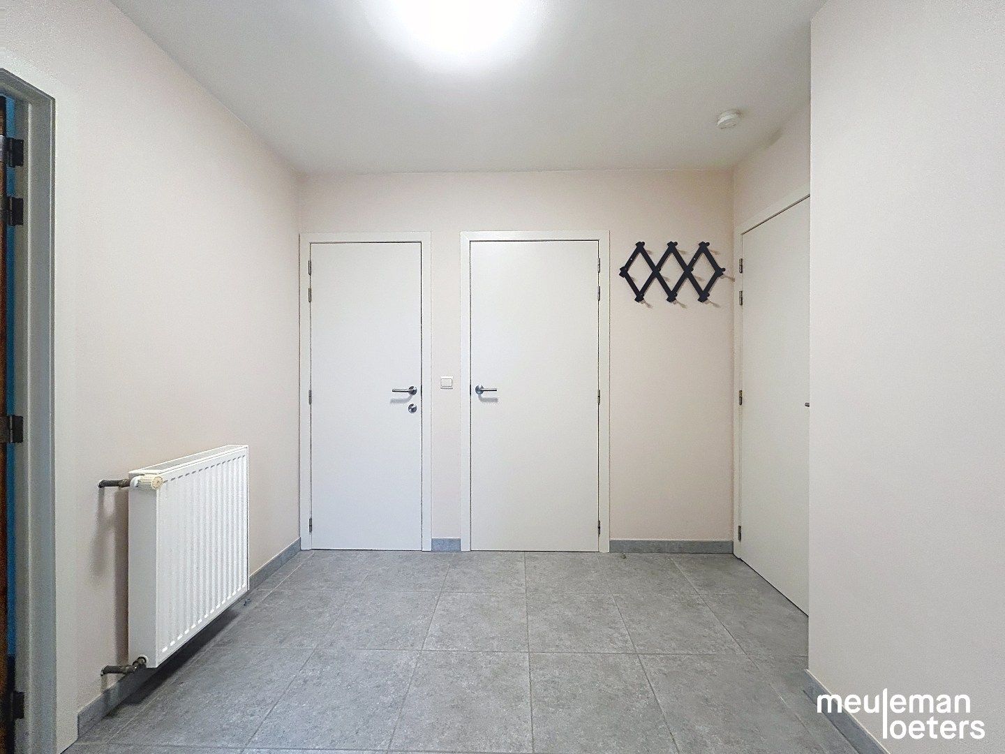 Zeer ruim appartement met terras foto 12