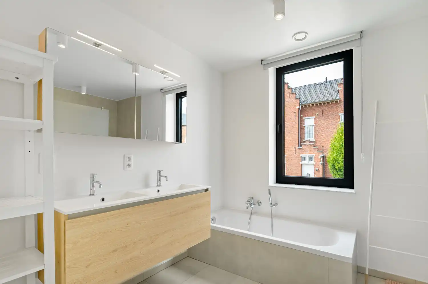 Lichtrijk appartement met 2 slpkrs te Wilderen foto 14