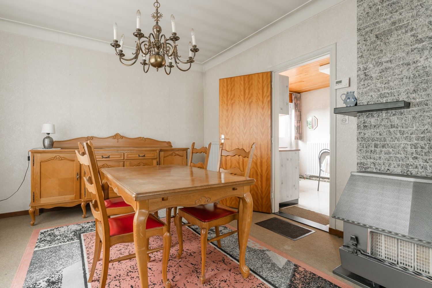 Ruime splitlevelwoning op 1126 m² in Achel, nabij de Nederlandse grens! foto 6