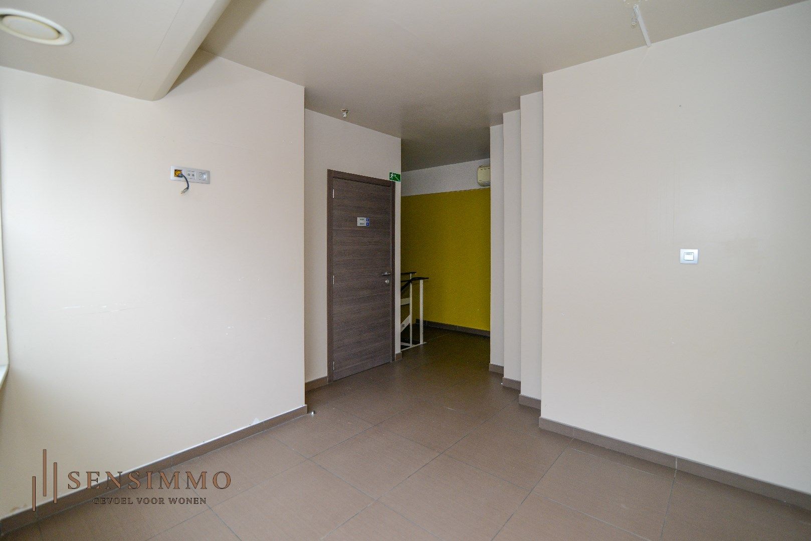 Ruim Duplex Handelspand/Horecapand in Genk-Centrum foto 10