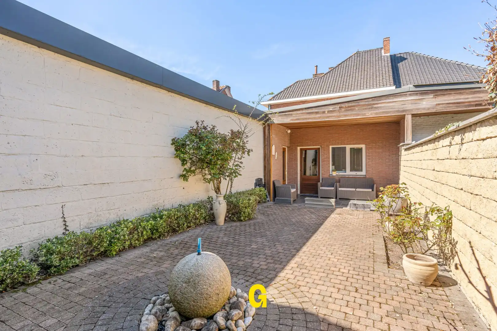 VERKOCHT - Netjes verzorgde halfopen woning met ruime garage vlakbij het centrum van Munsterbilzen foto 17