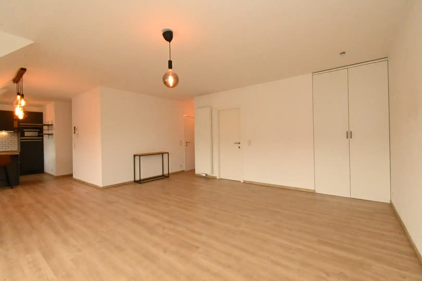 Dakappartement met 2 slaapkamers gelegen dorpskern Knesselare foto 6
