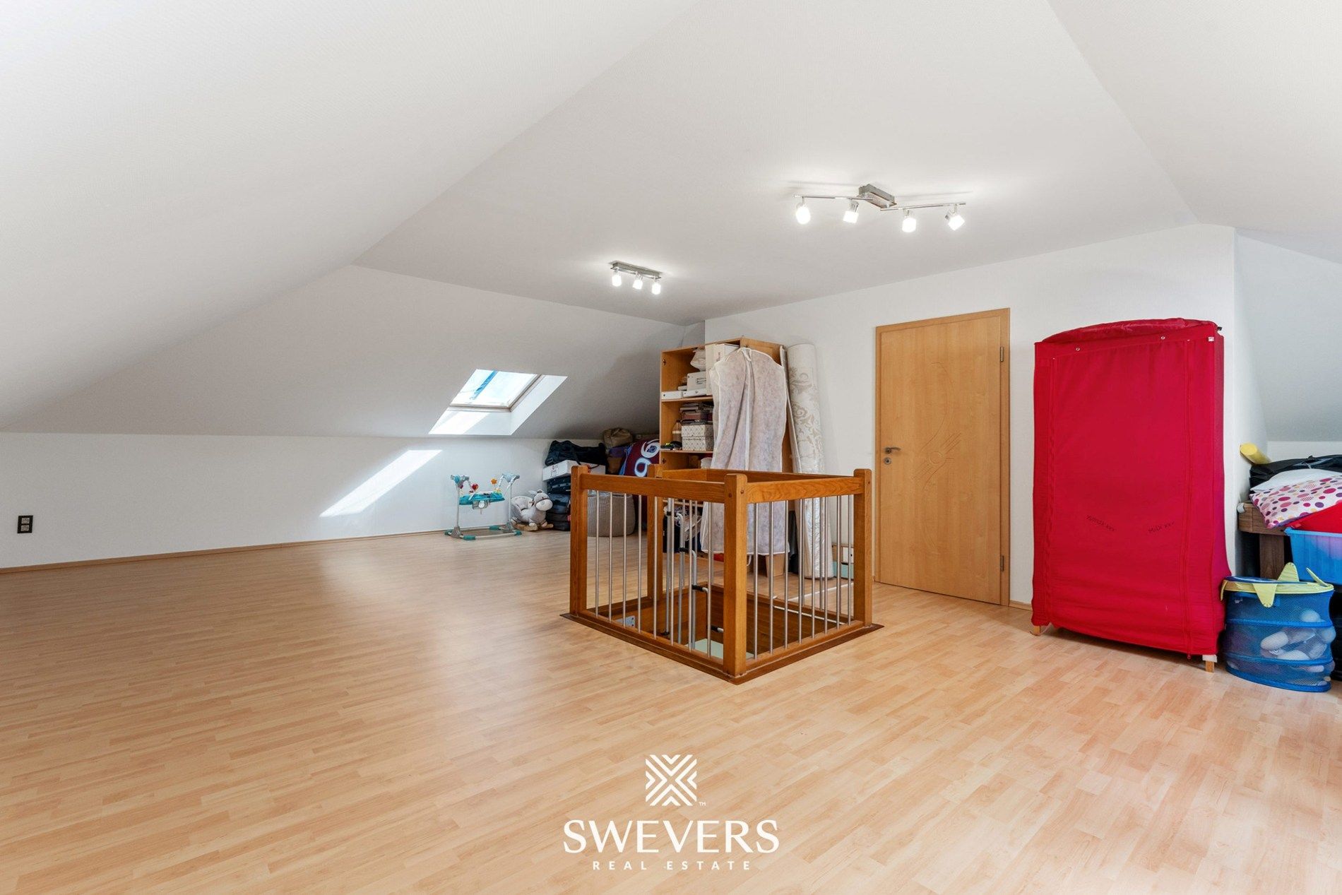 Topwoning voor grote gezinnen met luxe afwerking foto 28